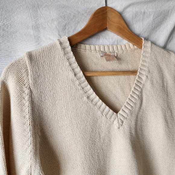 ✨Joe Fresh Cream V-Neck Sweater/Pullover - Picture 3 of 7